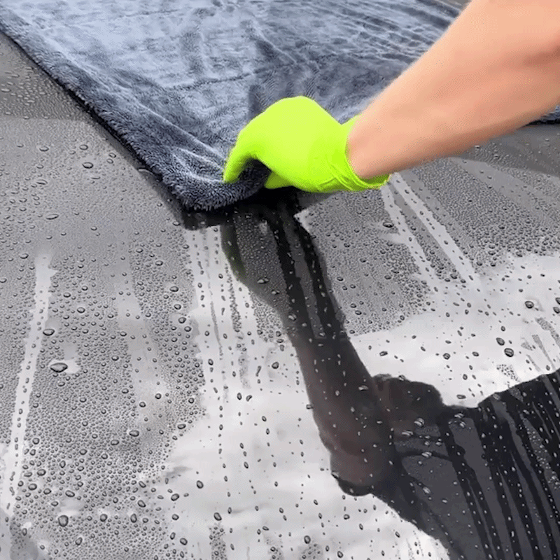 Thirsty Drying Towel – World's First Water Magnet!